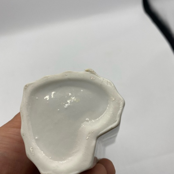 Vintage white glass single flower vase retro heart shape bud vases glasses - Picture 2 of 8